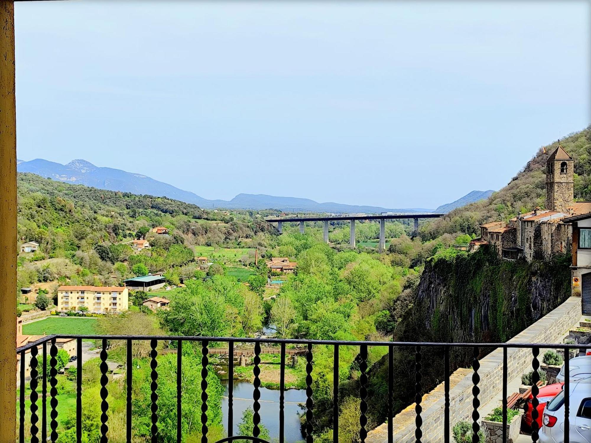 Can Castell Кастельфольит-де-ла-Рока Экстерьер фото