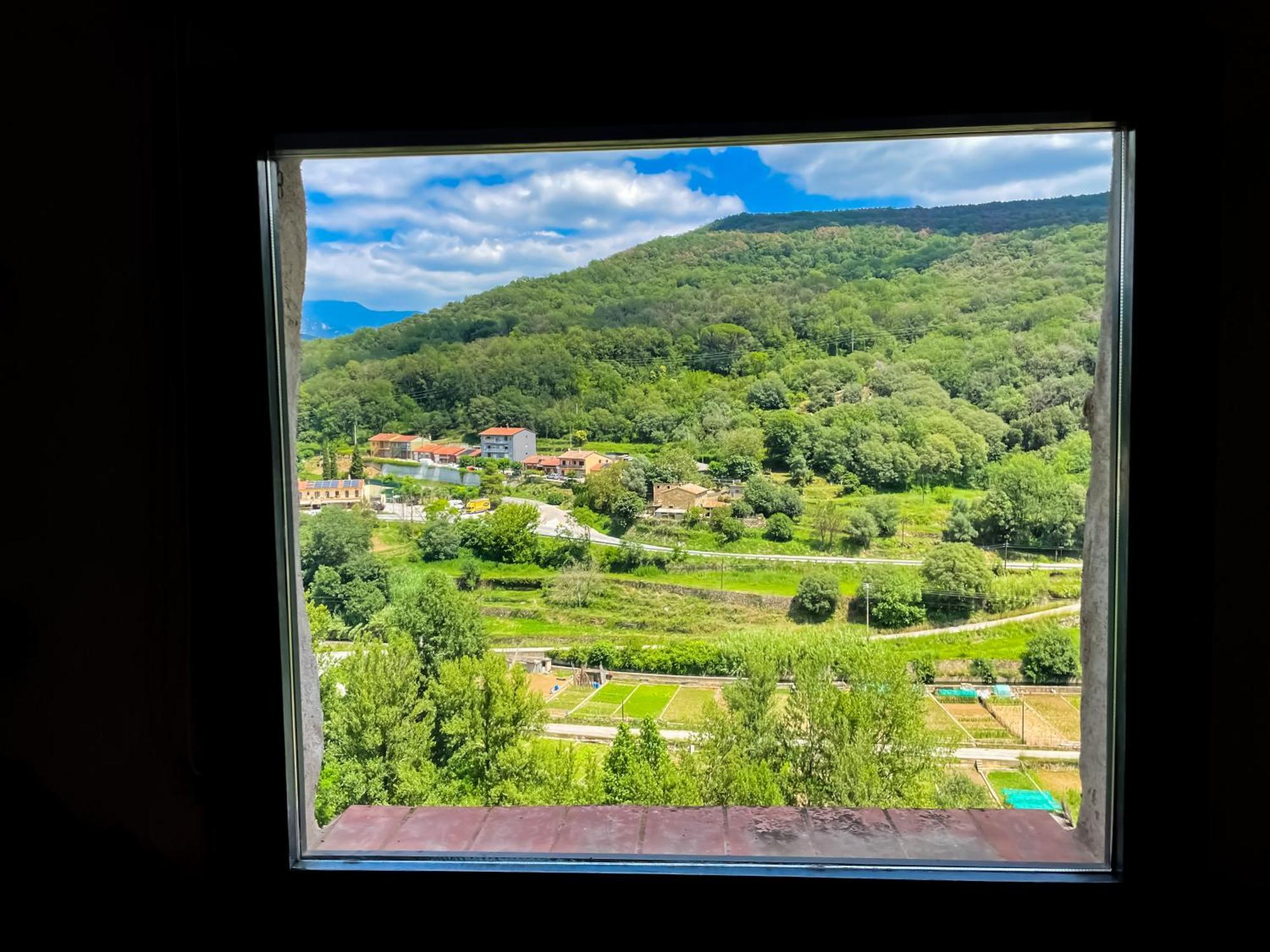 Can Castell Кастельфольит-де-ла-Рока Номер фото